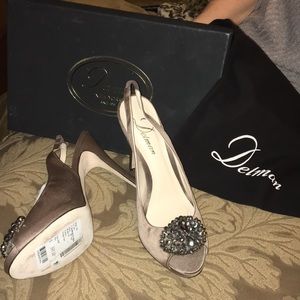 Delman New York Heel size 7